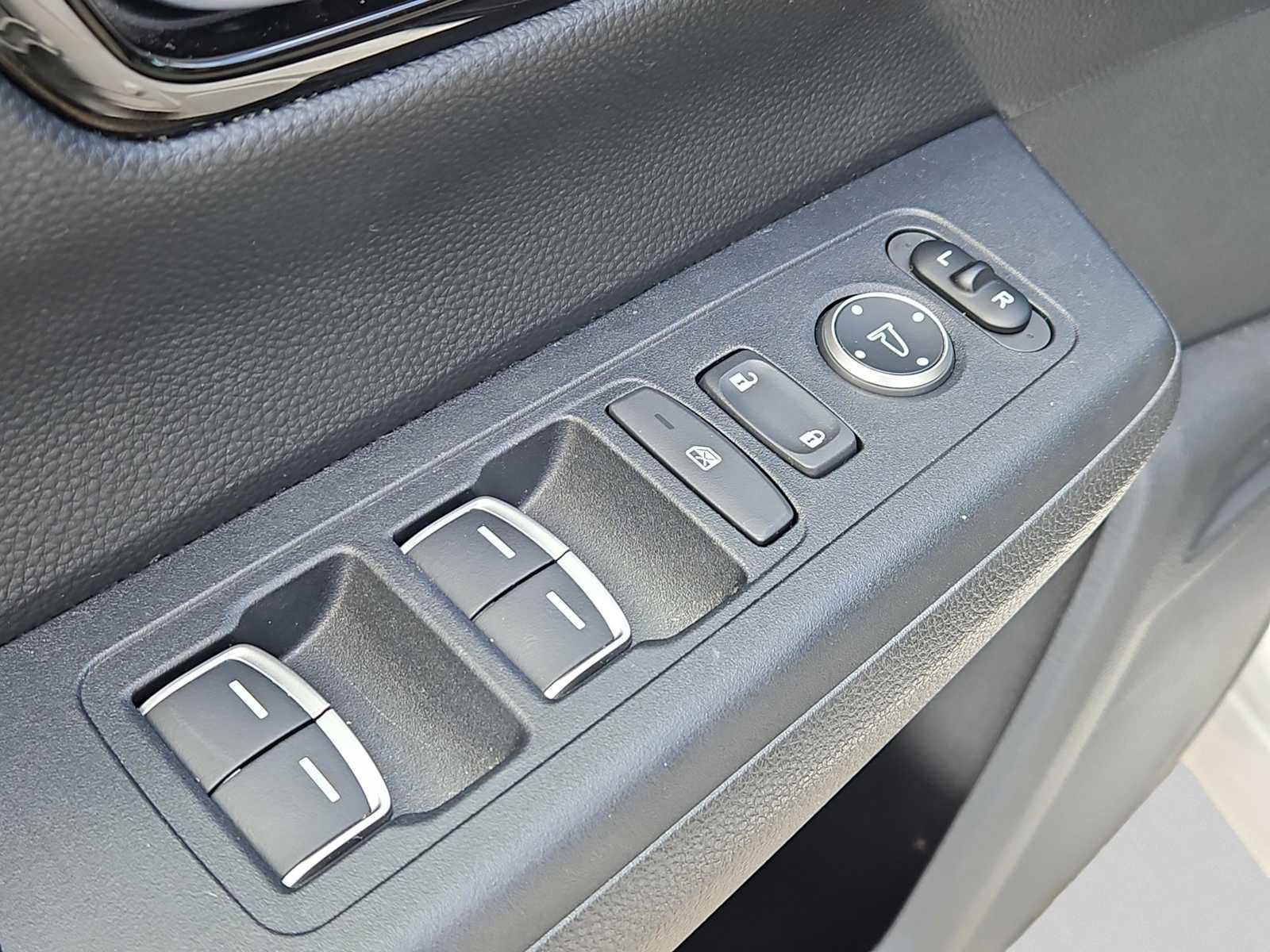 Used 2024 Honda CR-V EX-L image 21