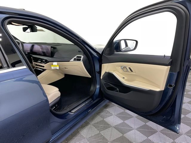Certified 2025 BMW 330i xDrive Sedan w/ Premium Package AWD/4WD image 30