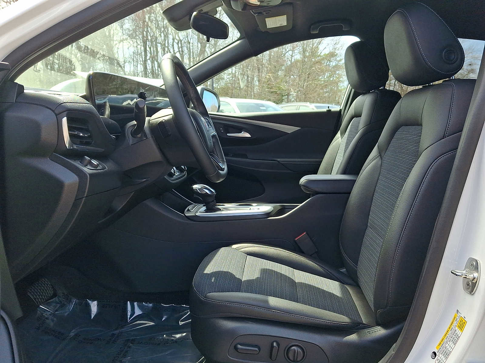 Certified 2024 Buick Envista Preferred w/ Convenience I Package image 15