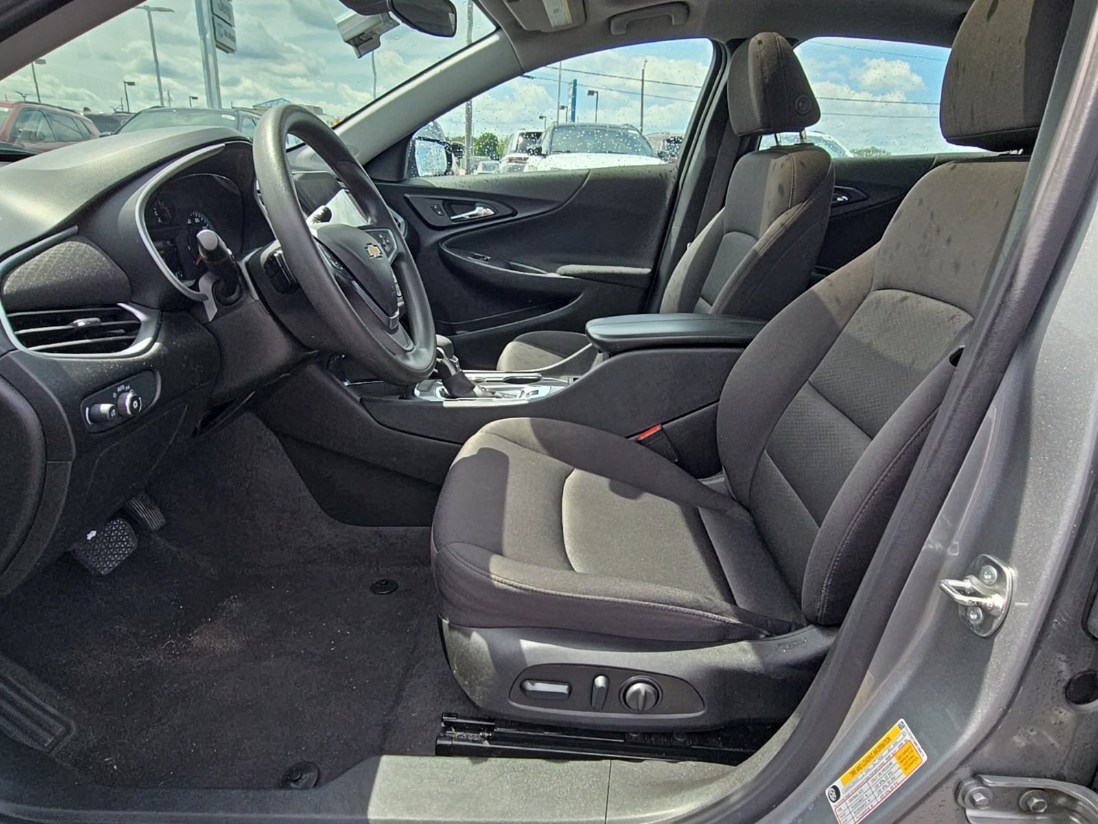 Used 2024 Chevrolet Malibu LT FWD image 11