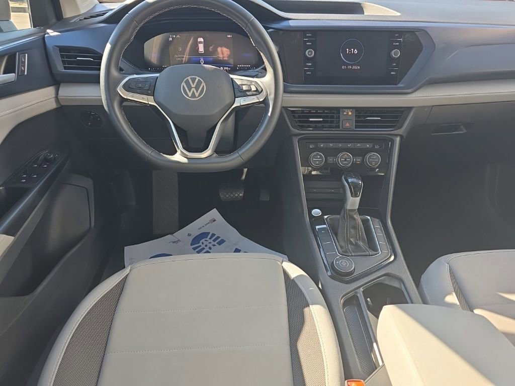 Used 2024 Volkswagen Taos SE image 18