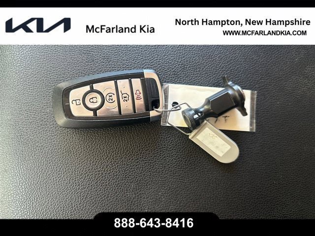 Used 2023 Ford Expedition XLT AWD/4WD image 32