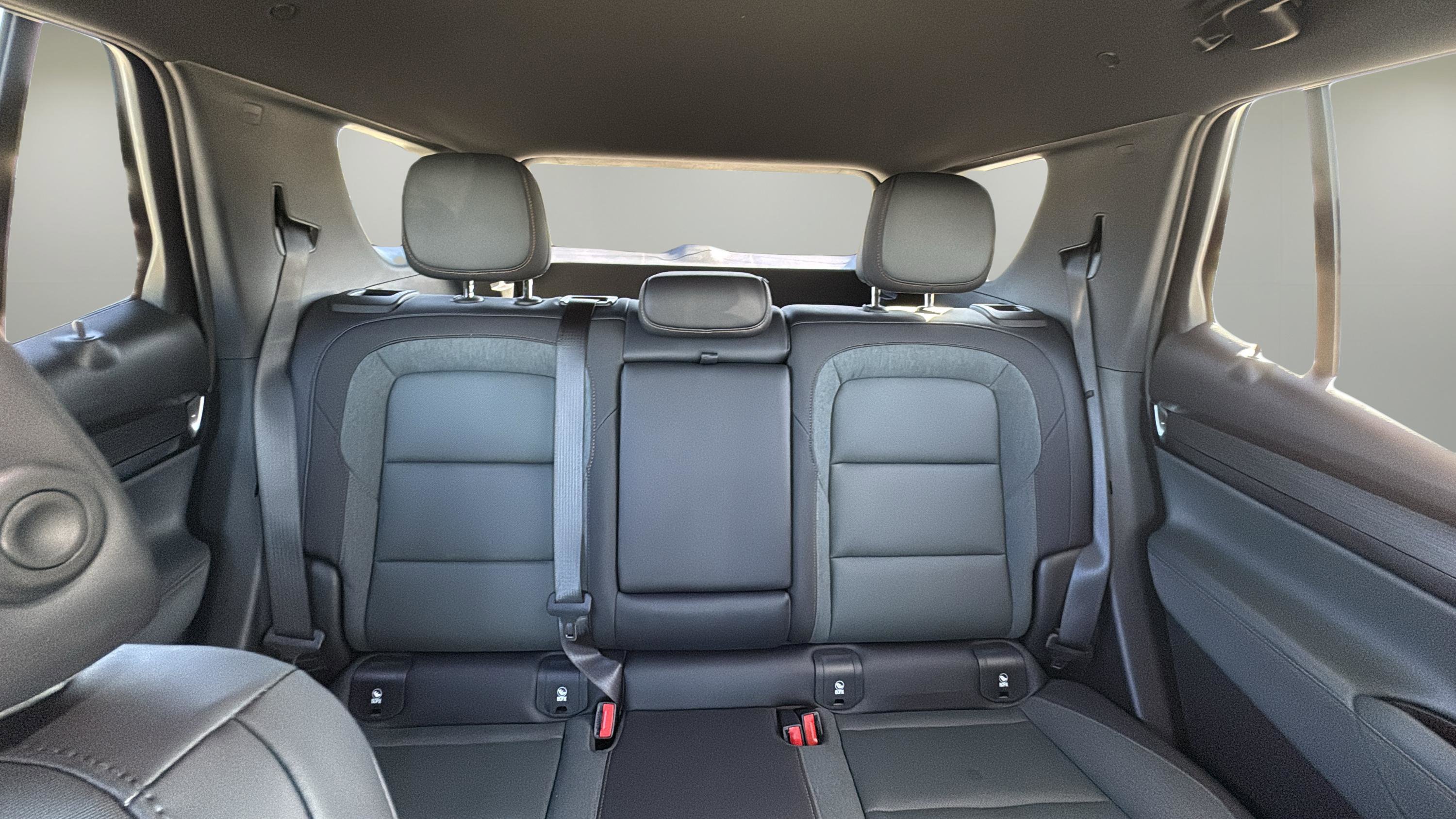 Used 2026 GMC Terrain AT4 image 15