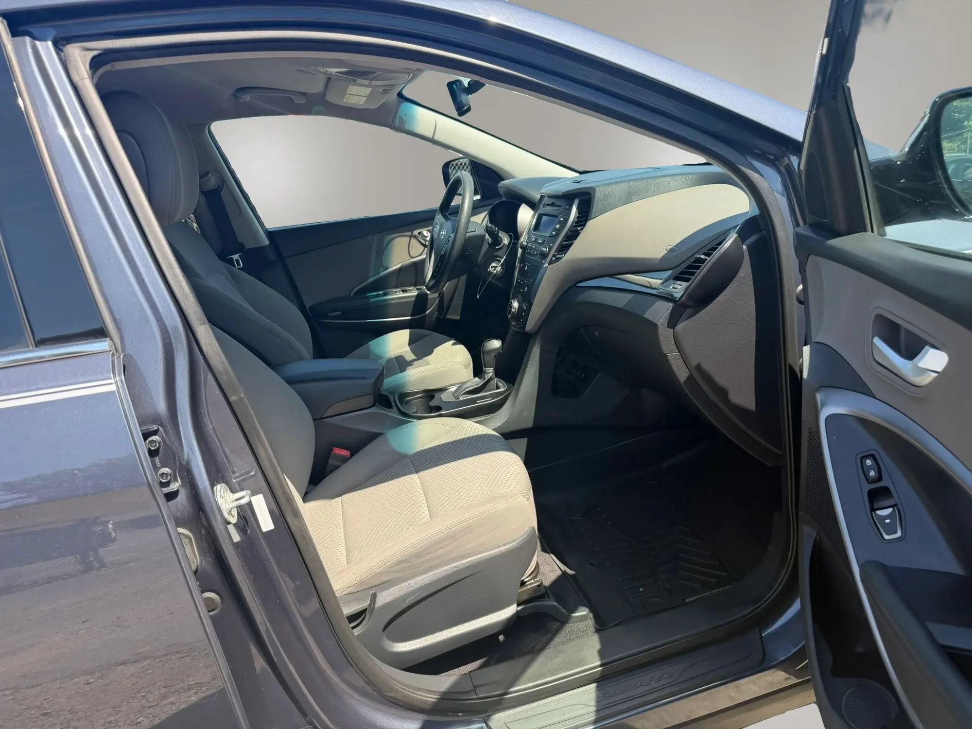 Used 2014 Hyundai Santa Fe Sport AWD/4WD image 29