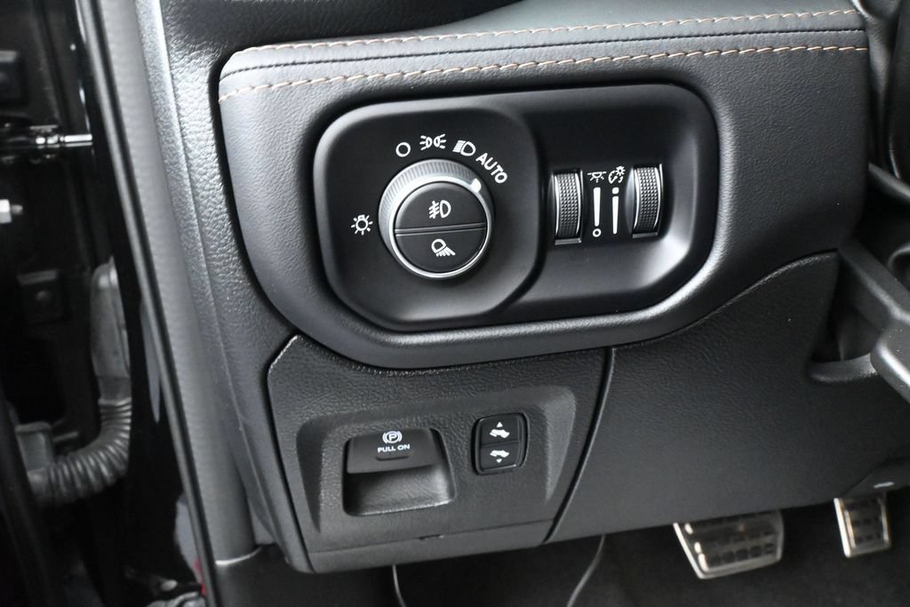 Used 2024 RAM 1500 TRX AWD/4WD image 17