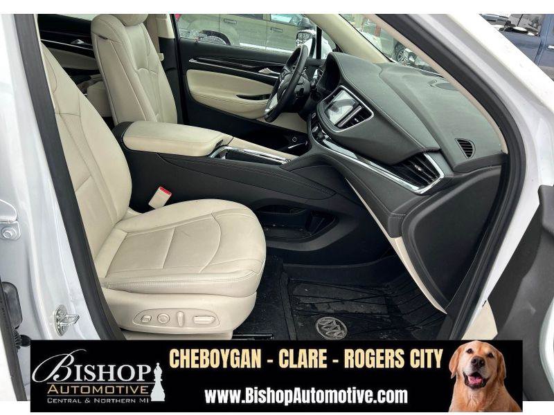 Used 2023 Buick Enclave Premium w/ Experience Buick Package image 4