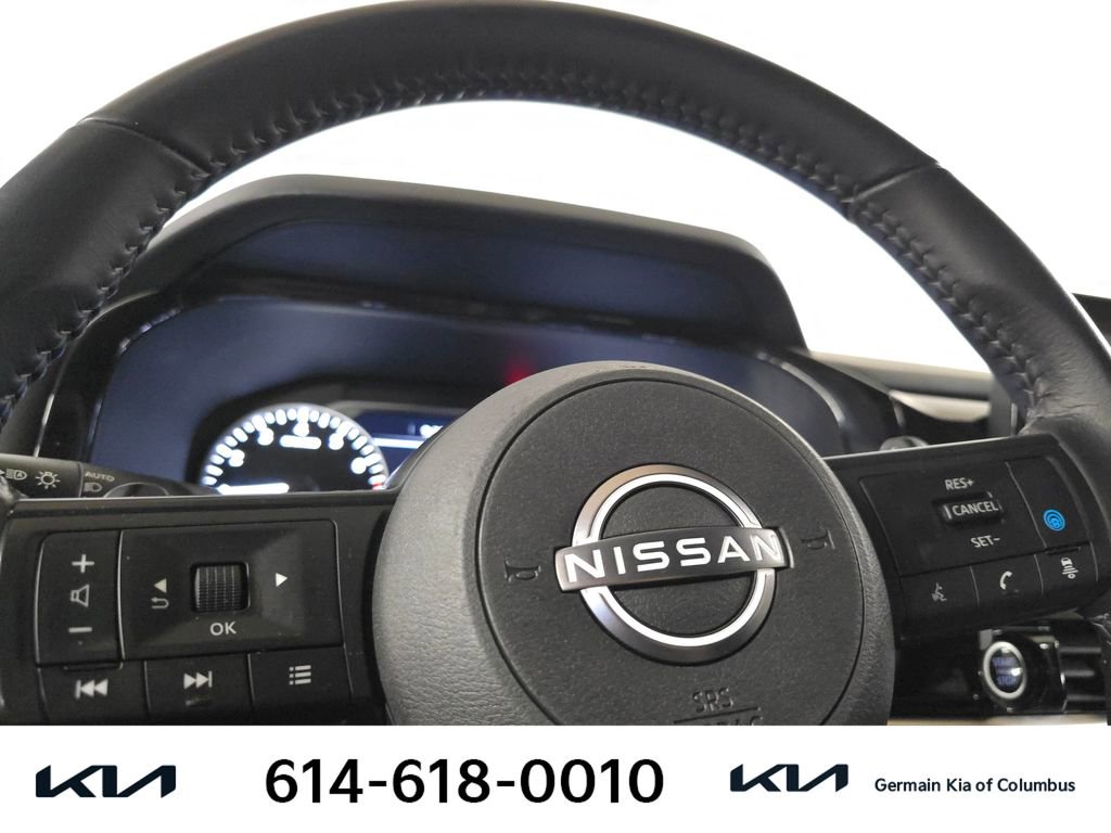 Used 2024 Nissan Pathfinder SV w/ SV Premium Package AWD/4WD image 23