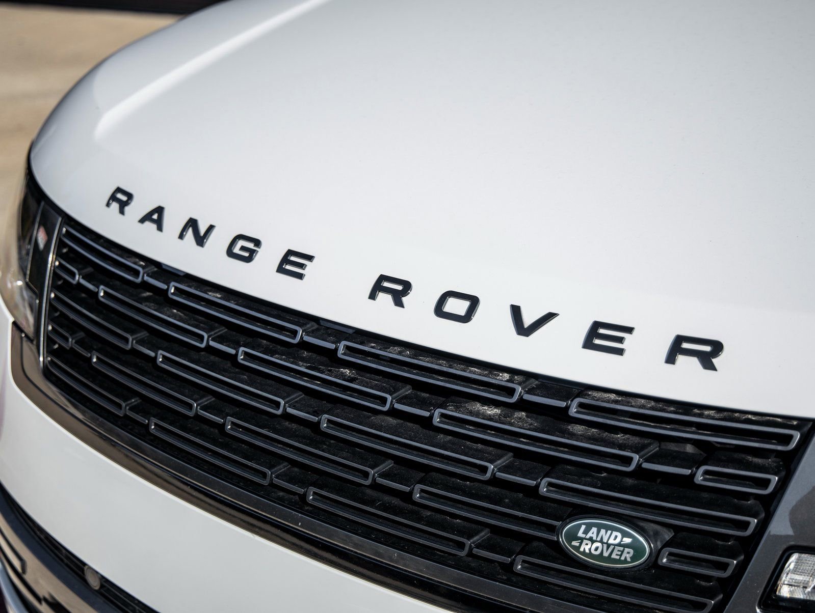 Used 2023 Land Rover Range Rover Autobiography image 15