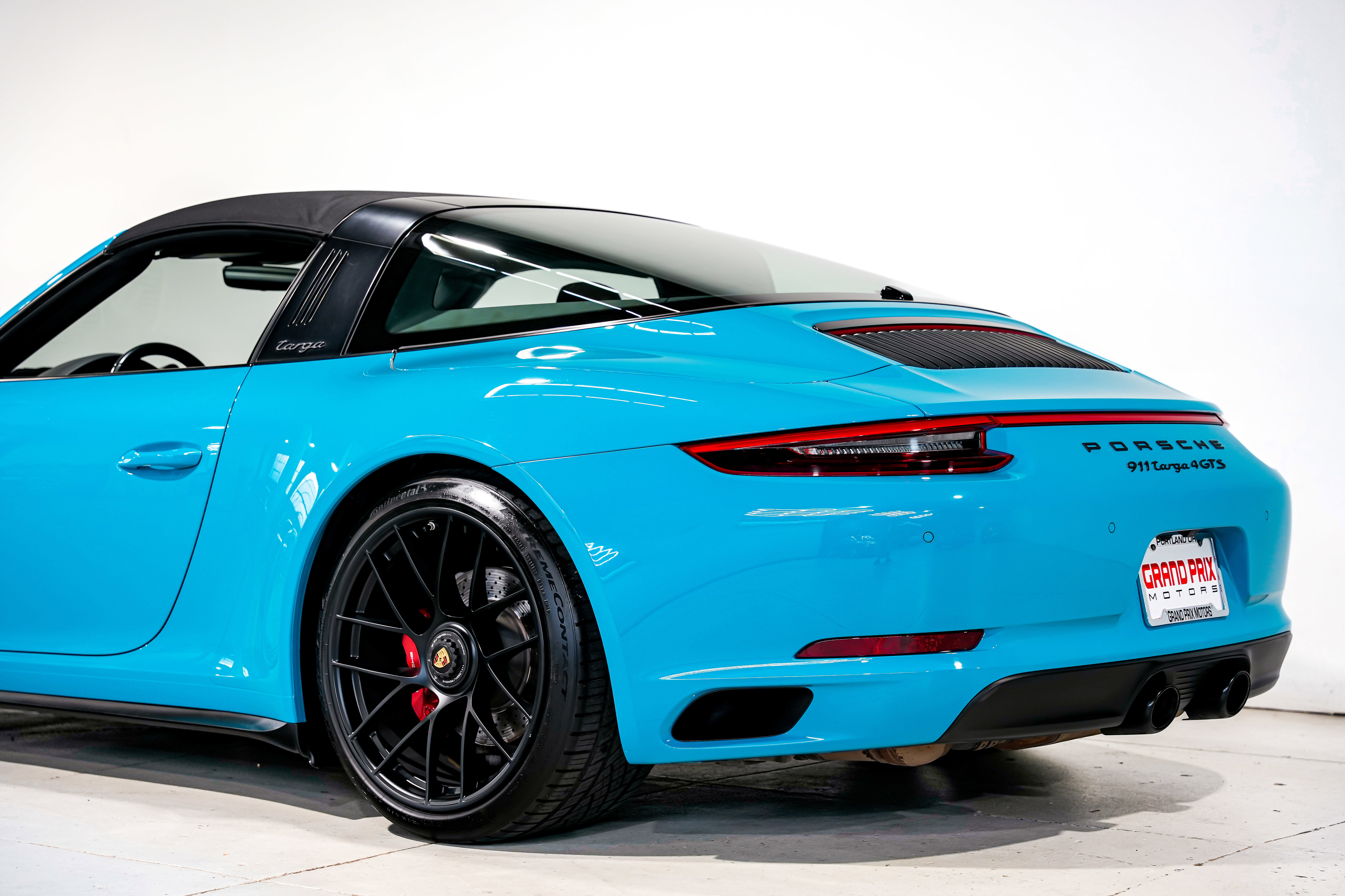 Used 2017 Porsche 911 Targa 4 GTS image 35