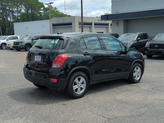 Used 2020 Chevrolet Trax LS FWD image 4