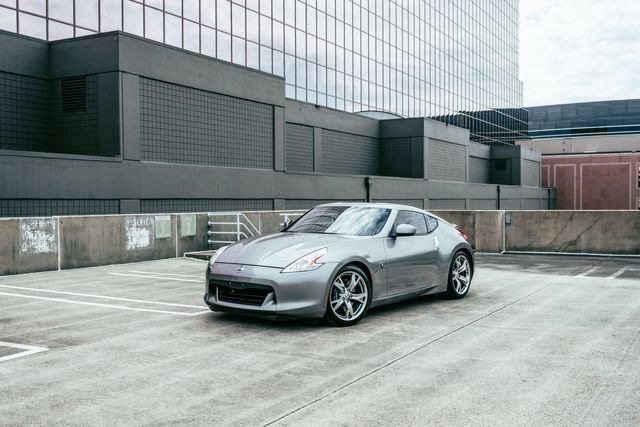 Used 2009 Nissan 370Z Touring RWD image 36