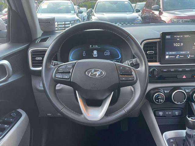 Certified 2024 Hyundai Venue SEL FWD image 13
