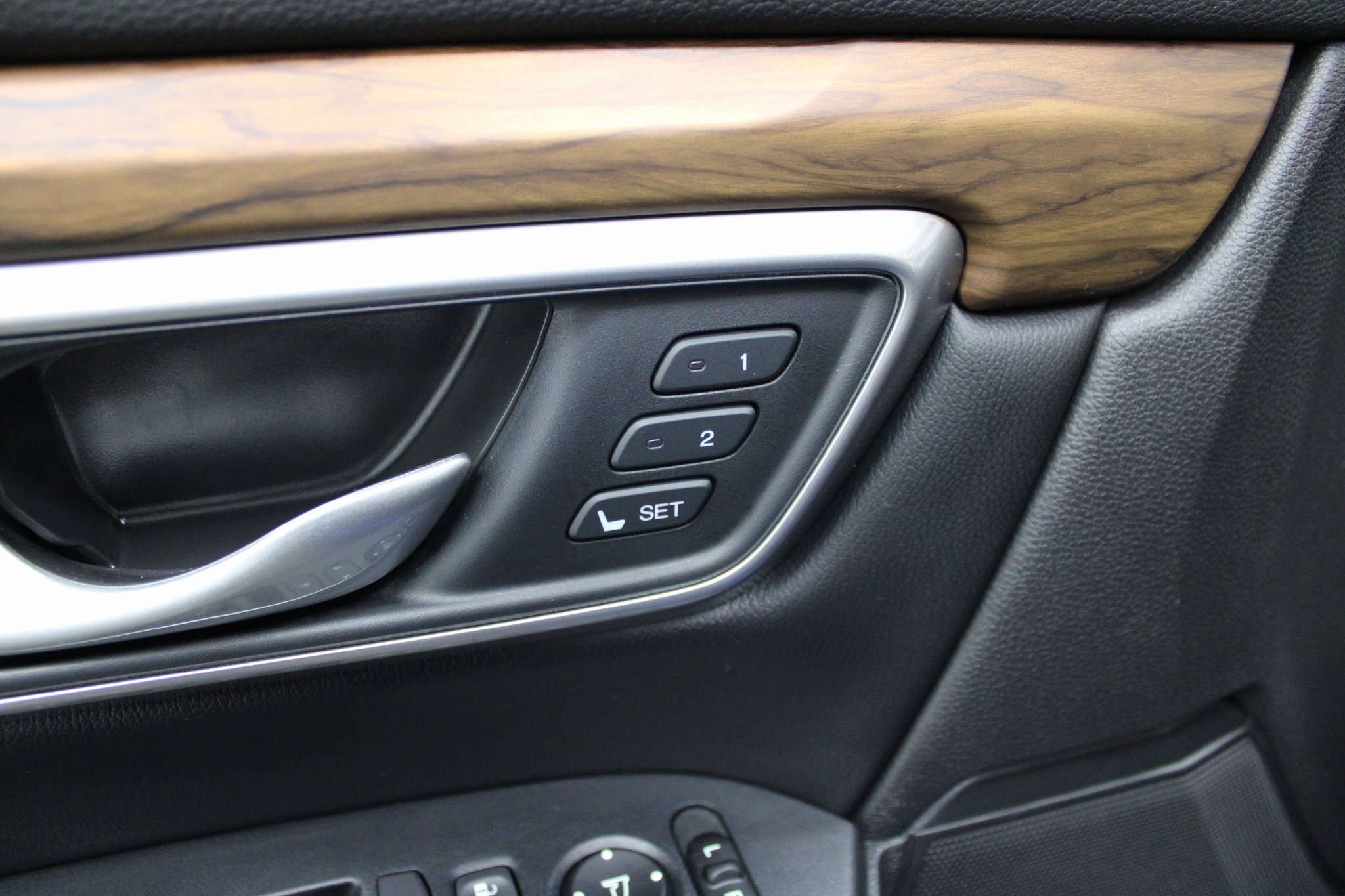 Used 2020 Honda CR-V EX-L image 14