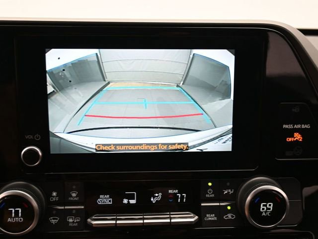 Used 2023 Toyota Highlander L image 21