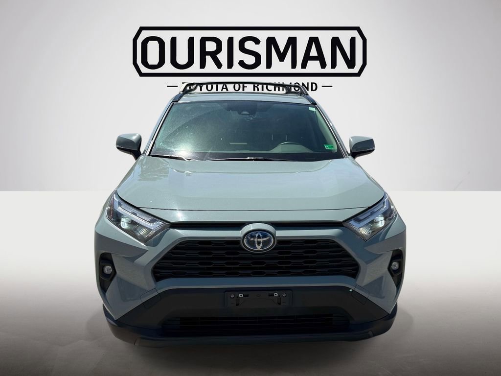 Used 2022 Toyota RAV4 XLE Premium AWD/4WD image 19