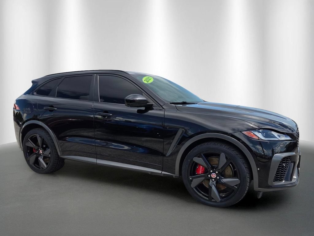 Used 2021 Jaguar F-PACE SVR AWD/4WD image 2