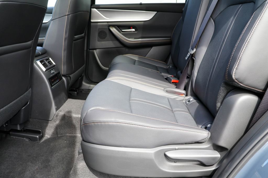 New 2025 MAZDA CX-70 Plug-In Hybrid w/ Premium Pkg image 38