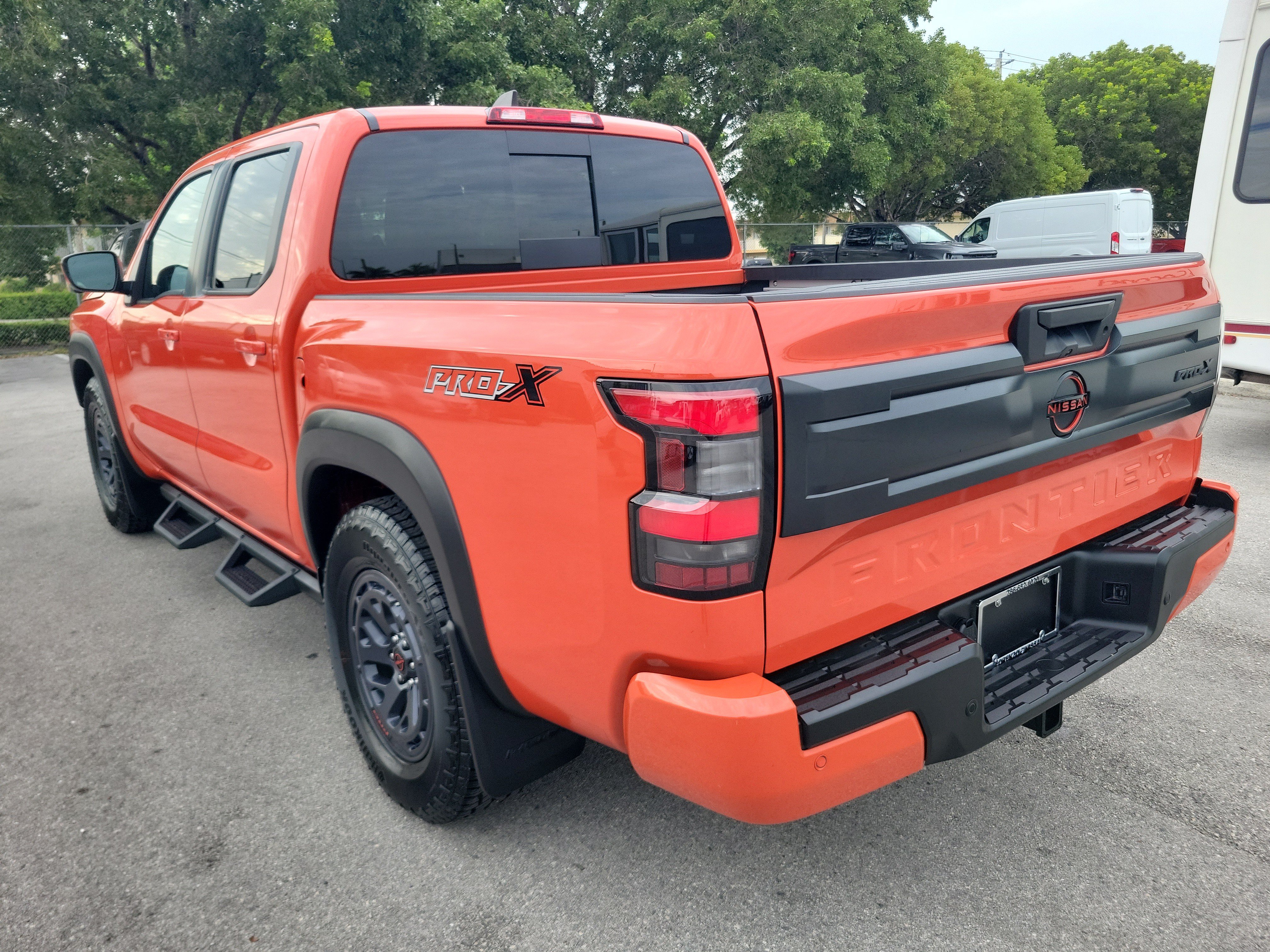 Certified 2025 Nissan Frontier Pro-X w/ Pro Premium Package RWD image 7