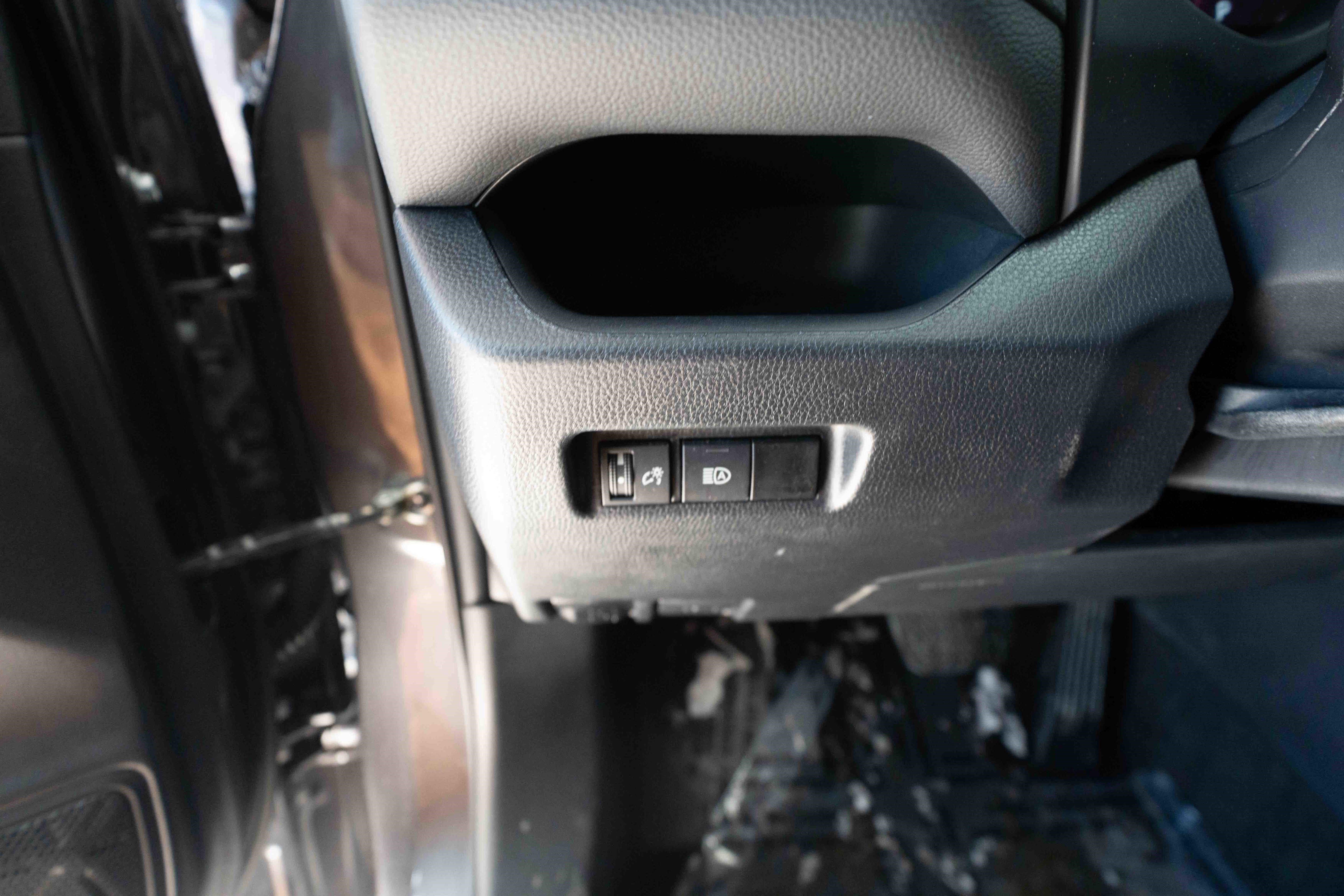 Used 2024 Toyota RAV4 LE image 11