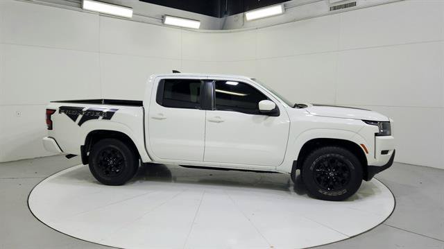 Certified 2024 Nissan Frontier SV w/ Technology Package RWD image 9