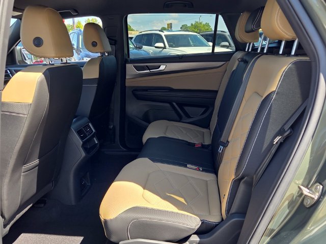 New 2026 Volkswagen Atlas Cross Sport SE FWD image 6