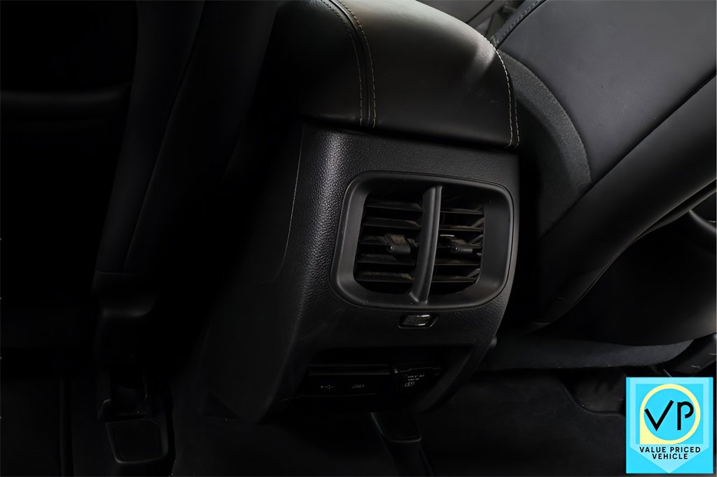 Used 2020 Jeep Cherokee Limited image 25