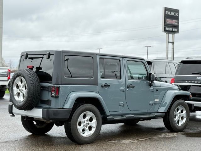 Used 2015 Jeep Wrangler Unlimited Sahara w/ Dual Top Group image 33