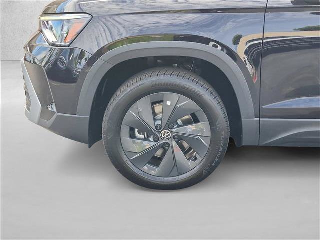New 2027 Volkswagen Taos S FWD image 10
