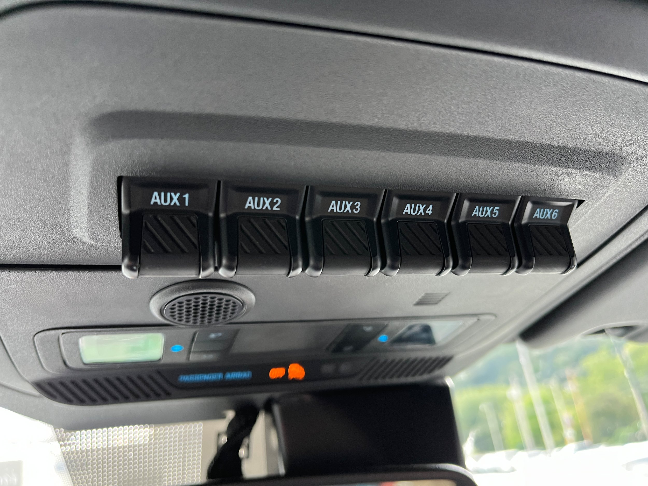 Used 2024 Ford Bronco Everglades AWD/4WD image 7
