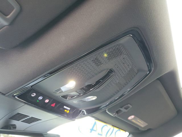 Used 2024 Cadillac Lyriq Sport image 30