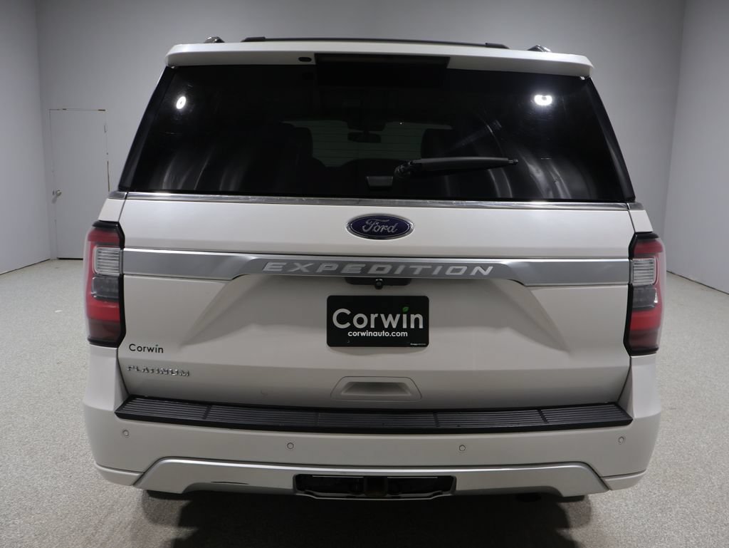 Used 2019 Ford Expedition Platinum AWD/4WD image 3
