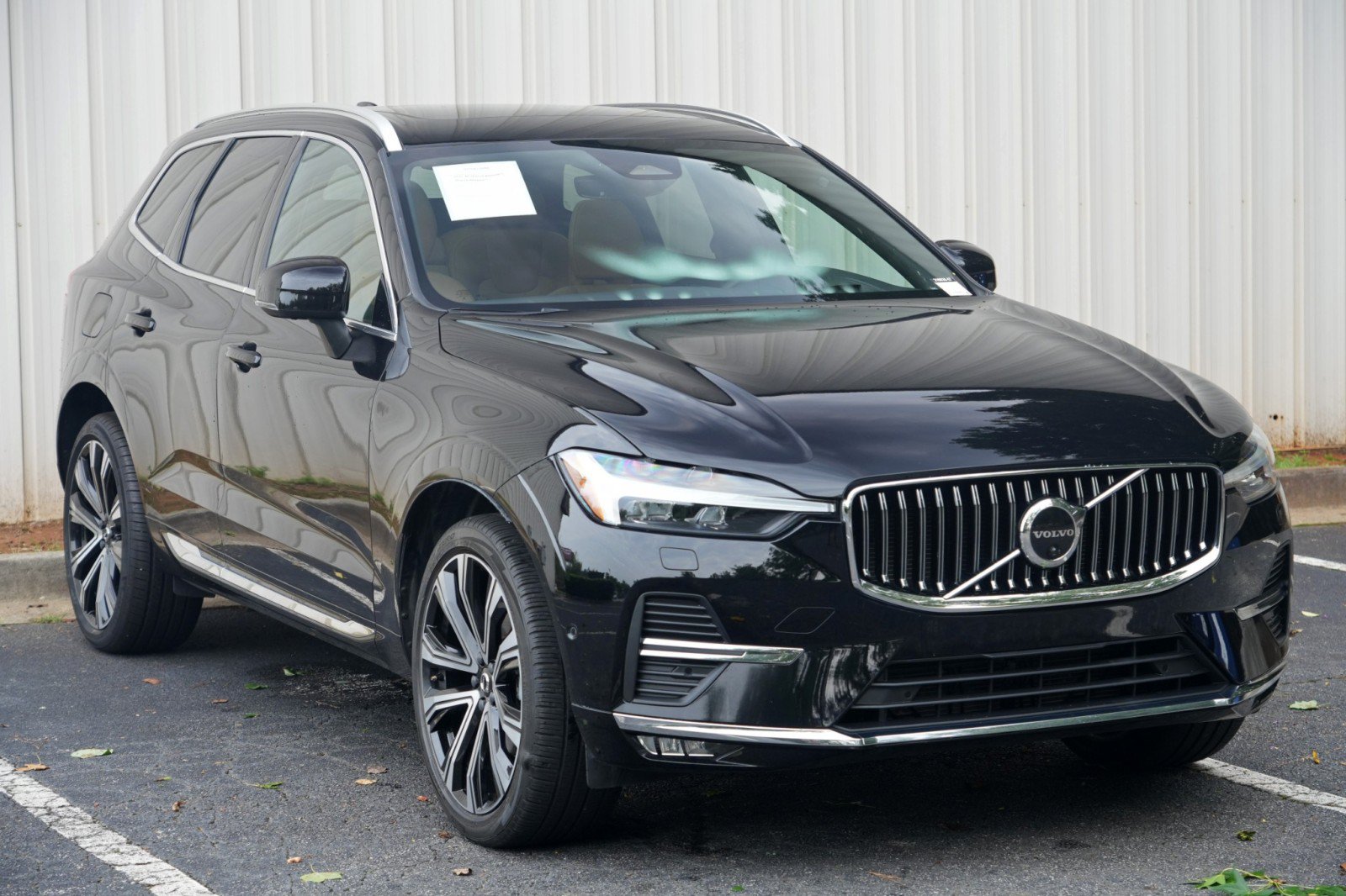 Used 2023 Volvo XC60 B5 Ultimate w/ Climate Package FWD image 55