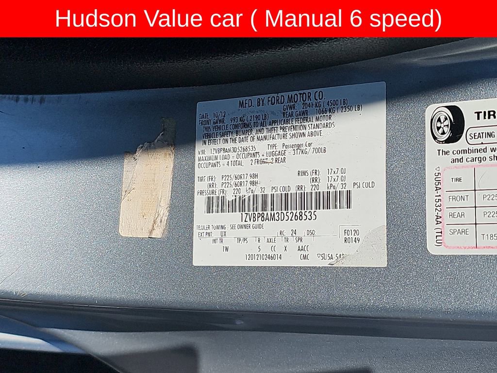 Used 2013 Ford Mustang Coupe RWD image 32