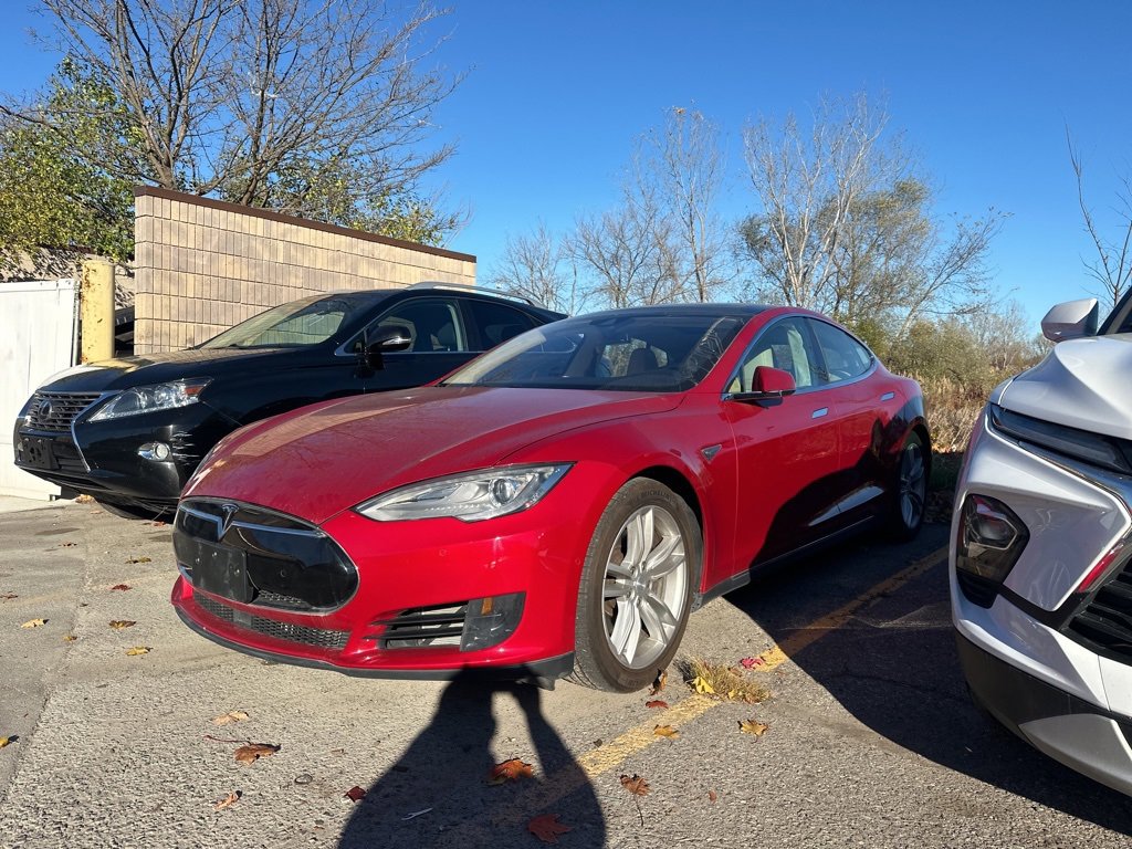 Used 2015 Tesla Model S 70D