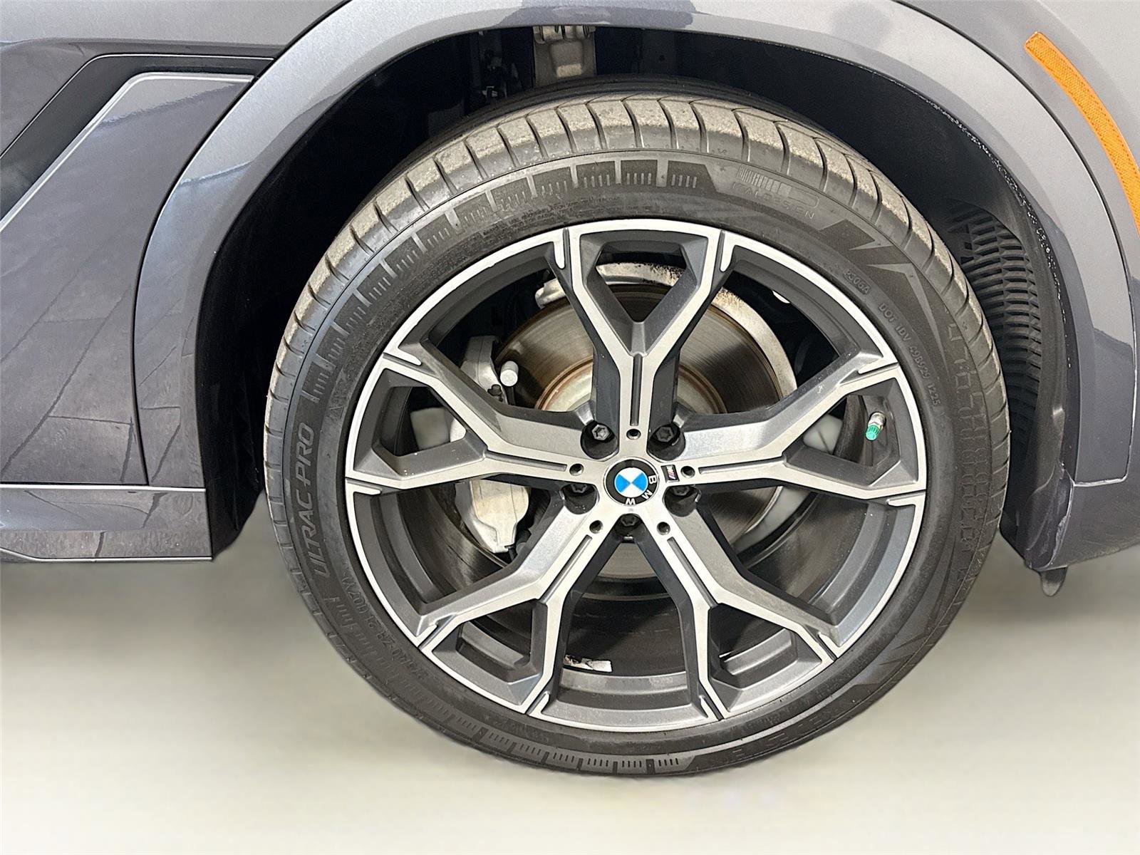 Used 2020 BMW X6 xDrive40i w/ M Sport Package image 37