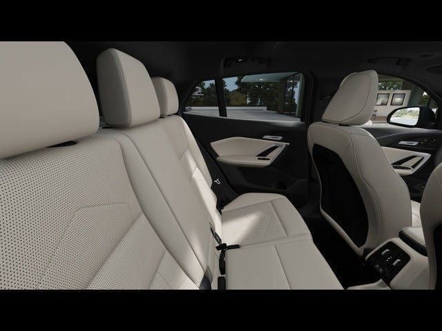 Used 2025 BMW X2 xDrive28i w/ Technology Package AWD/4WD image 15