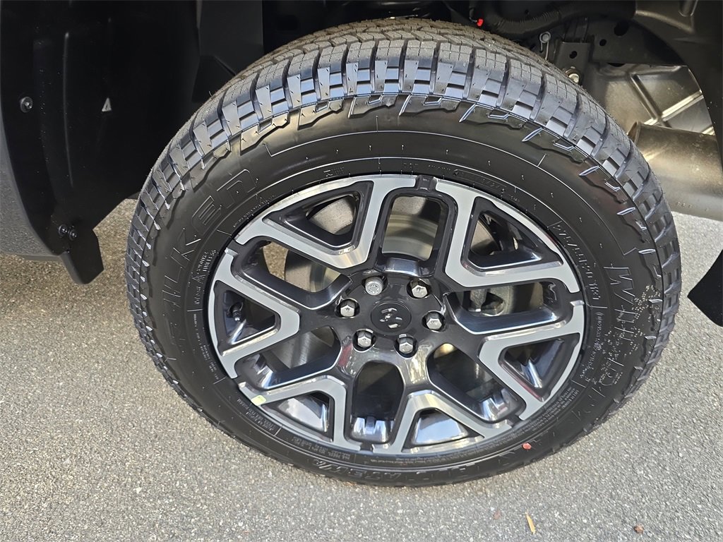 New 2026 RAM 1500 Laramie w/ Off Road Group image 33