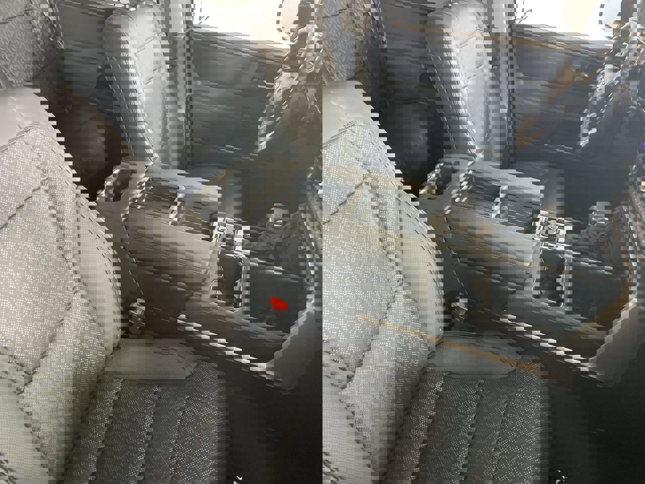 Used 2024 Toyota Tundra Limited image 25