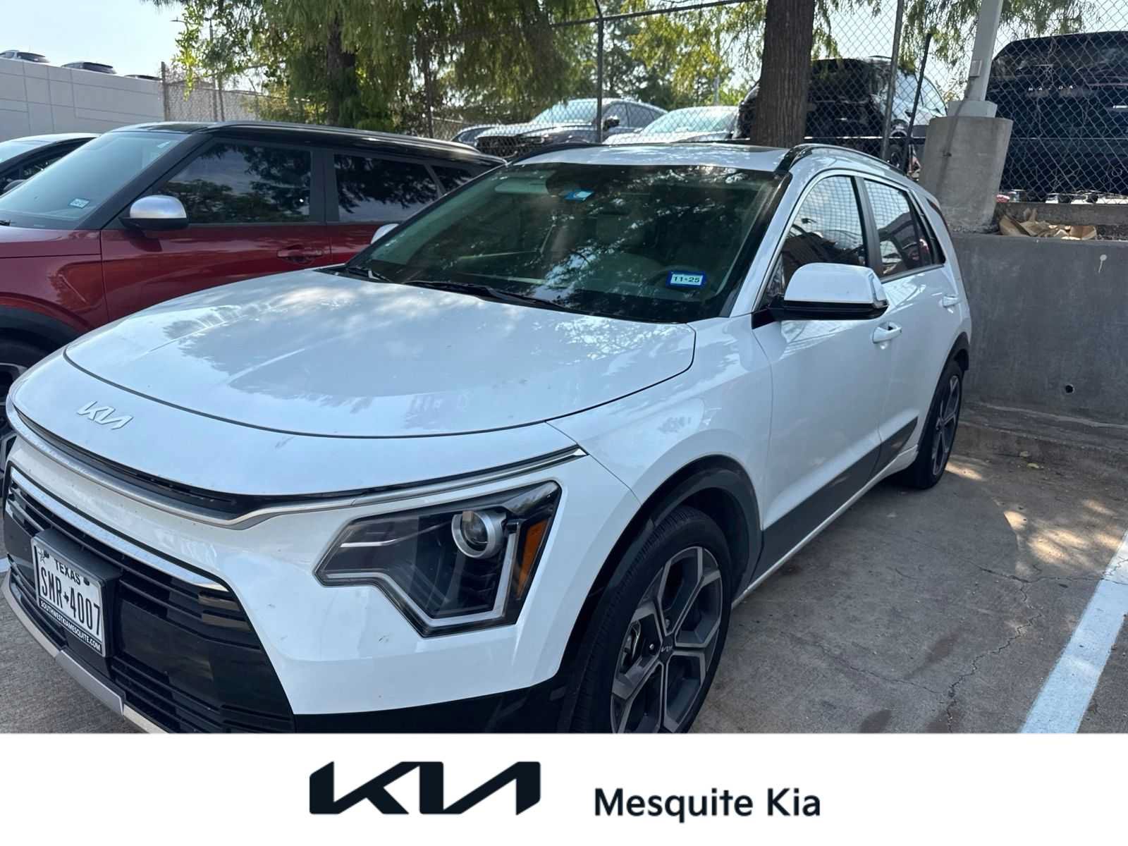 Used 2023 Kia Niro EX Touring