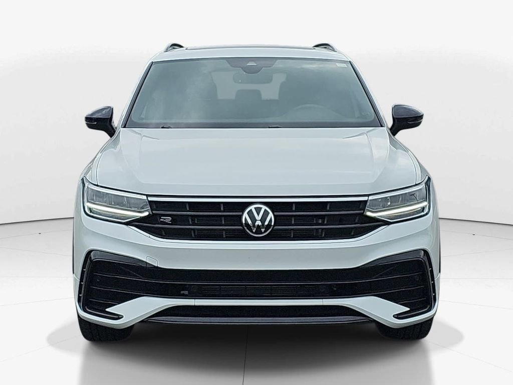 Used 2023 Volkswagen Tiguan SE R-Line FWD image 11