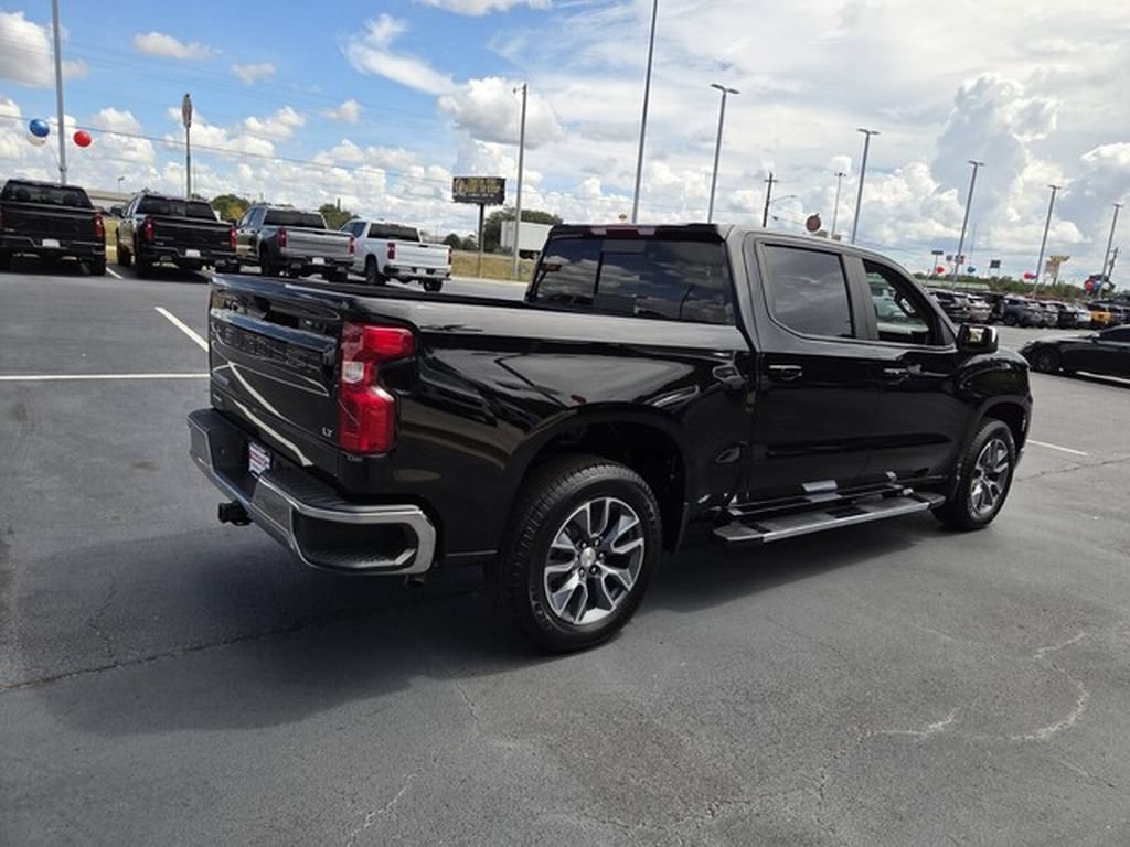 New 2026 Chevrolet Silverado 1500 LT w/ Leather Package RWD image 5