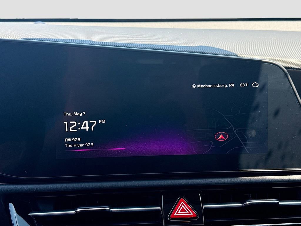 Certified 2024 Kia Niro EX FWD image 18
