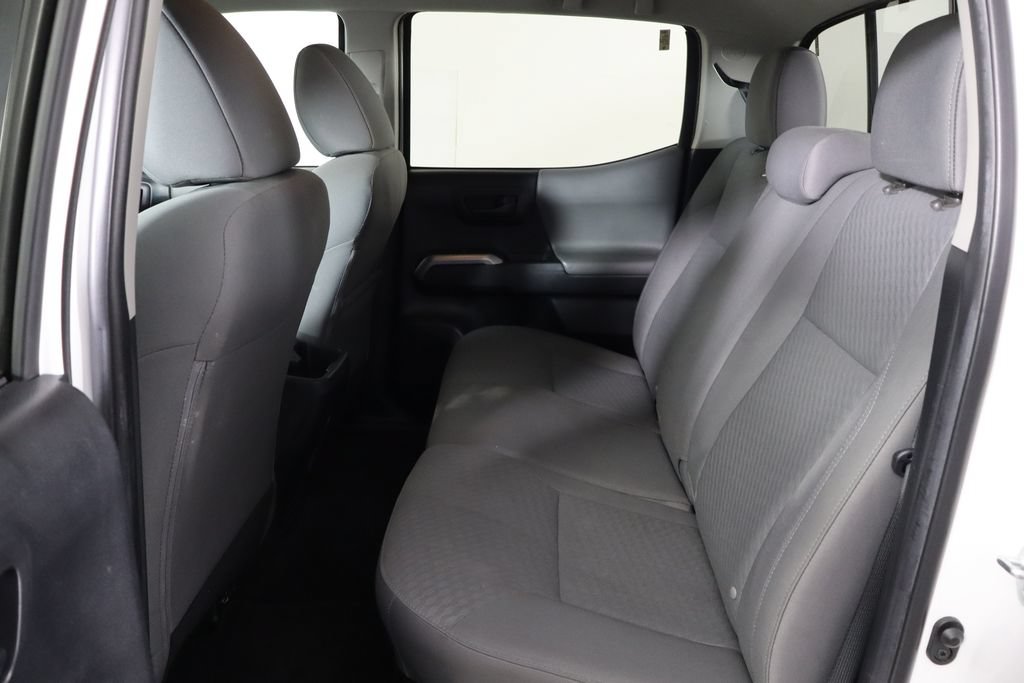 Used 2022 Toyota Tacoma SR5 w/ Technology Package RWD image 16