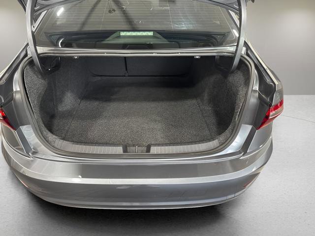 Used 2019 Volkswagen Jetta FWD image 16