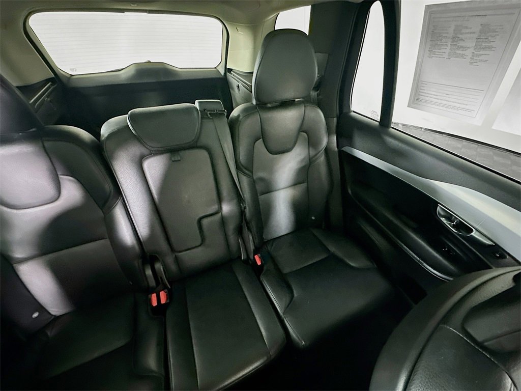 Used 2016 Volvo XC90 T5 Momentum image 14