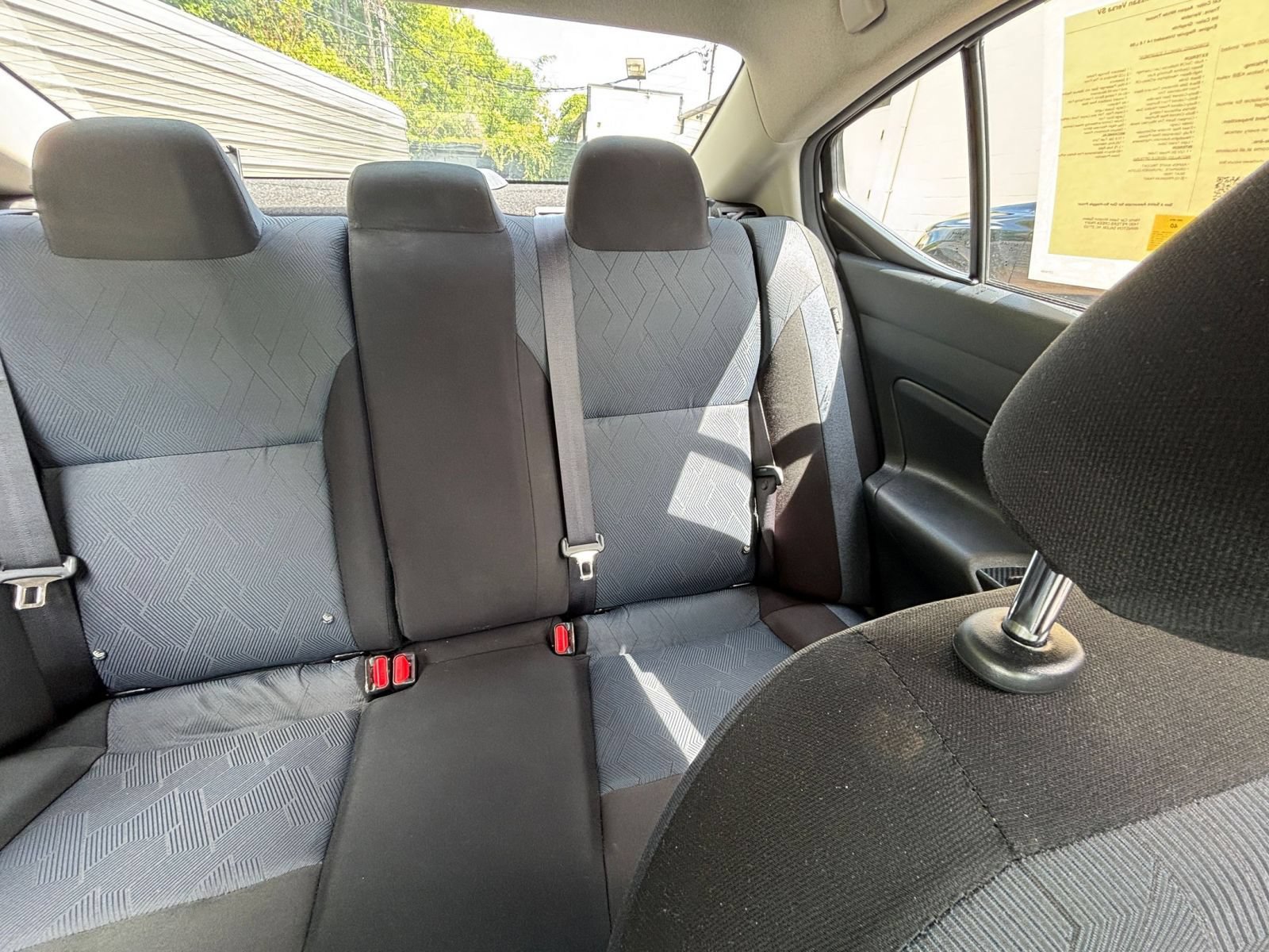 Used 2025 Nissan Versa SV FWD image 32