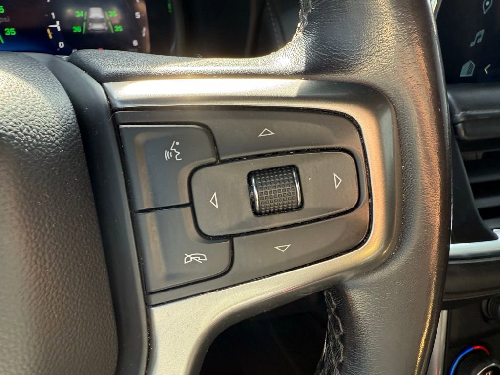 Used 2022 Chevrolet Suburban LT image 16