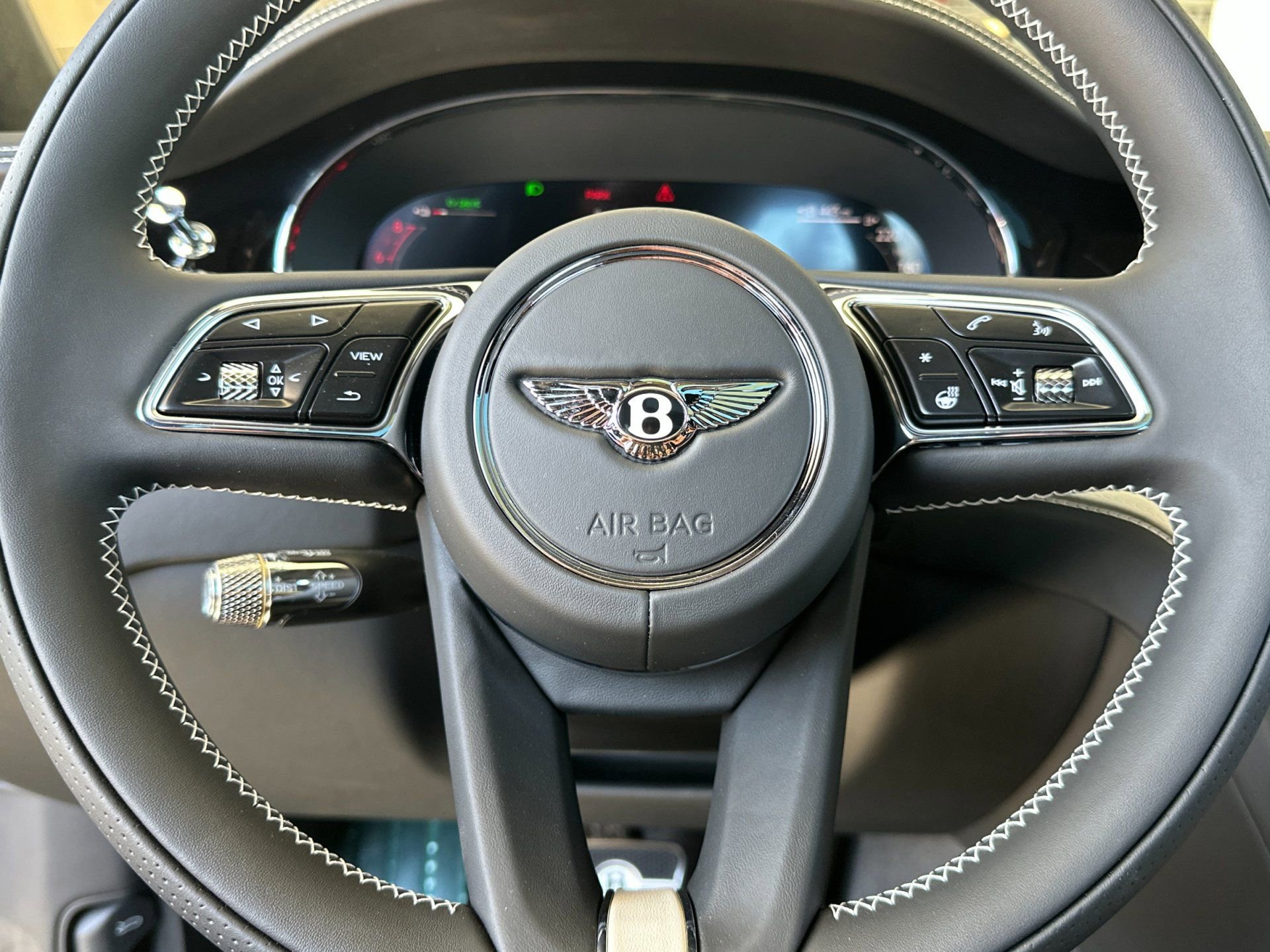 New 2025 Bentley Flying Spur Plug-In Hybrid image 26