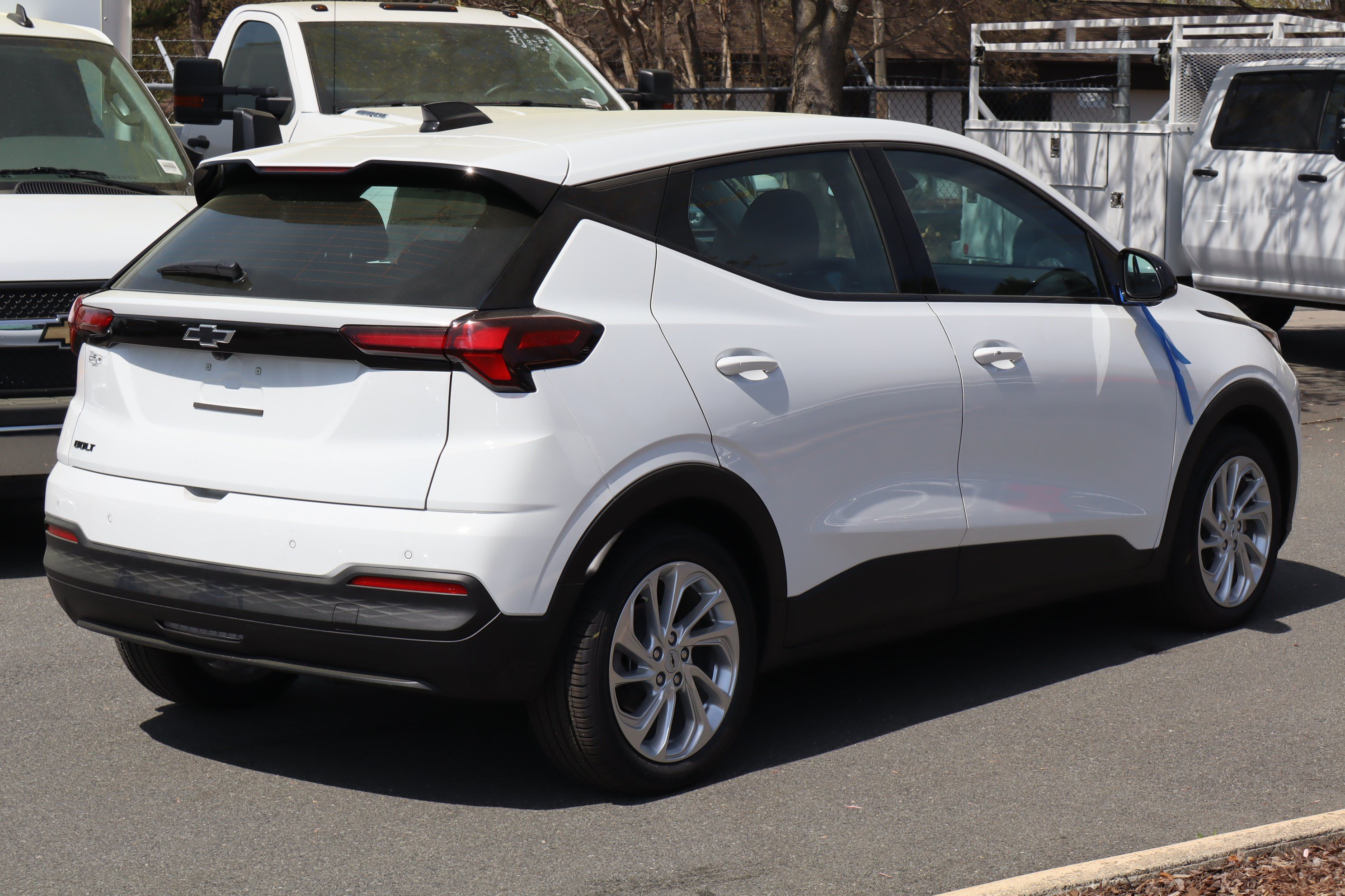 New 2027 Chevrolet Bolt LT w/ Comfort Package FWD image 8