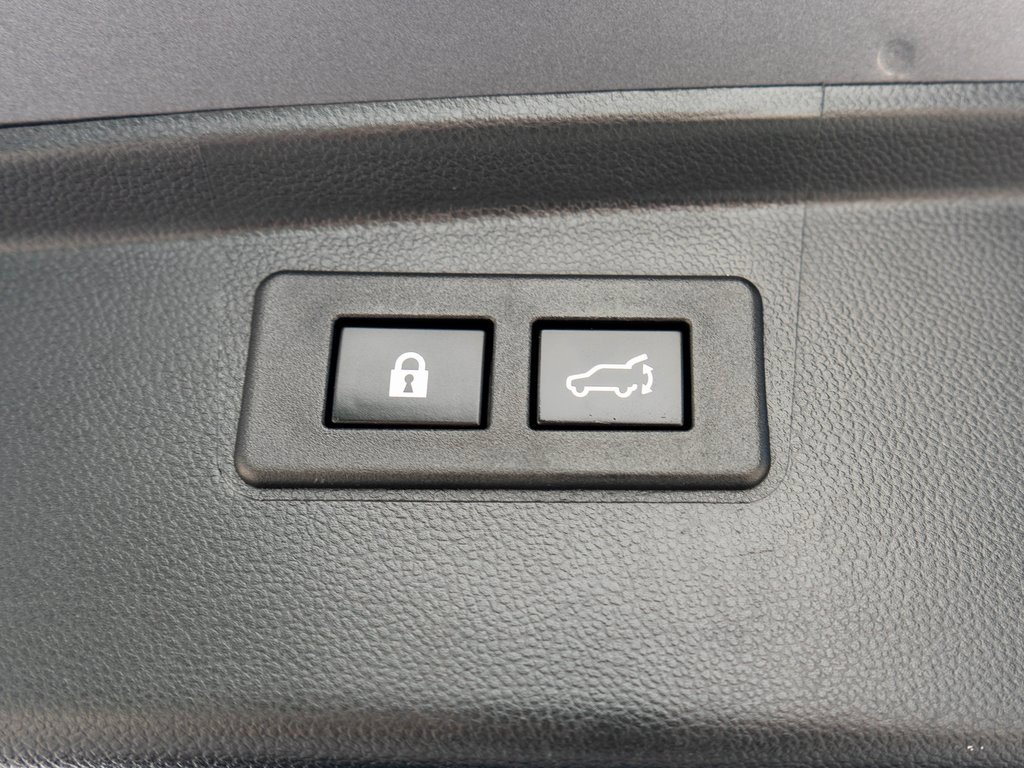 Used 2023 Subaru Outback Touring image 35